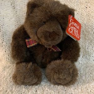 Gund brown bear, Collector’s Classic.
